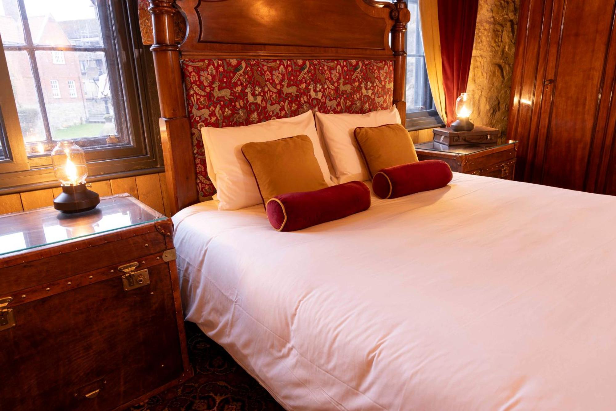 The Dirty Bottles Hotel Алнуик Екстериор снимка