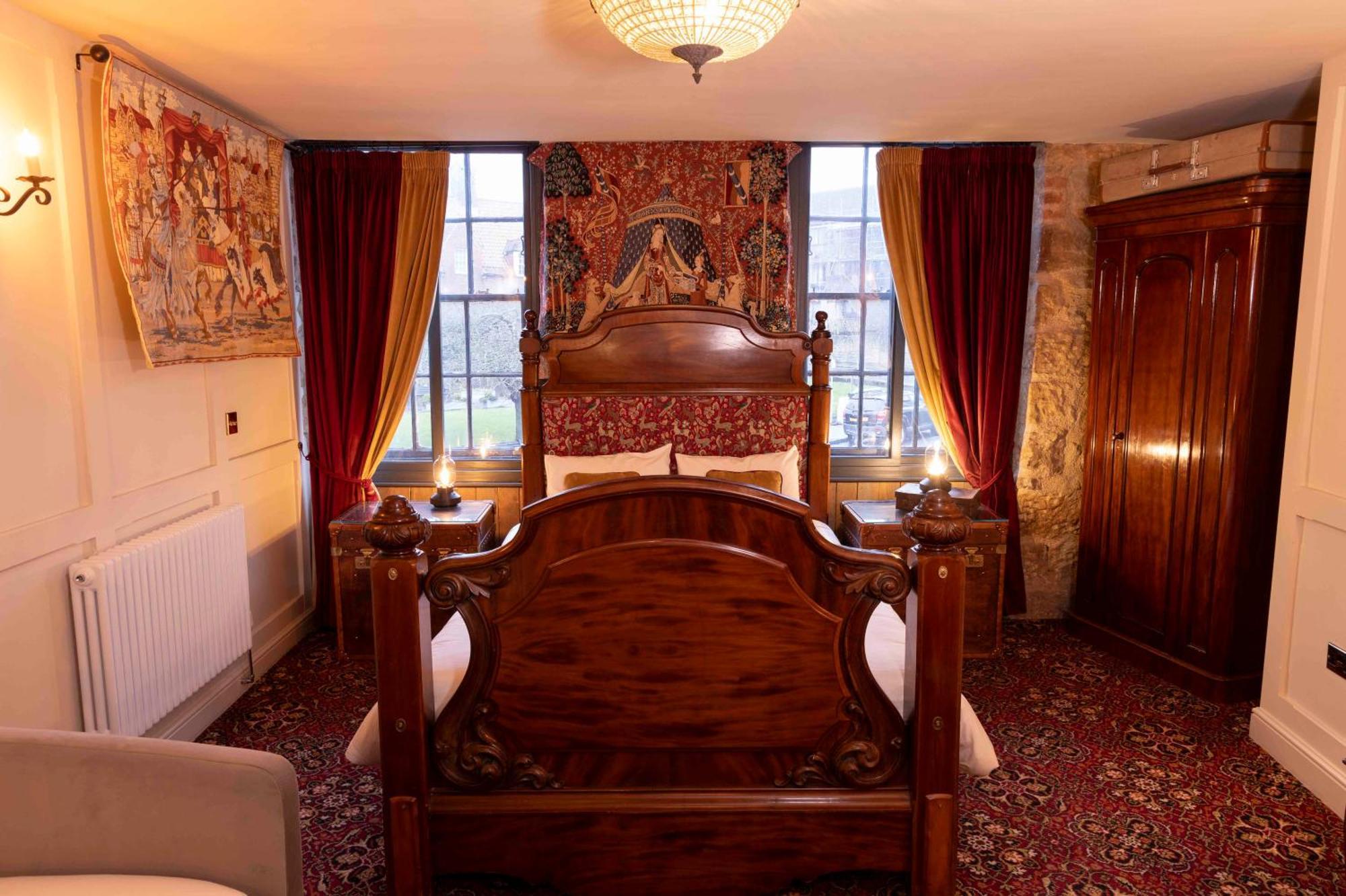 The Dirty Bottles Hotel Алнуик Екстериор снимка